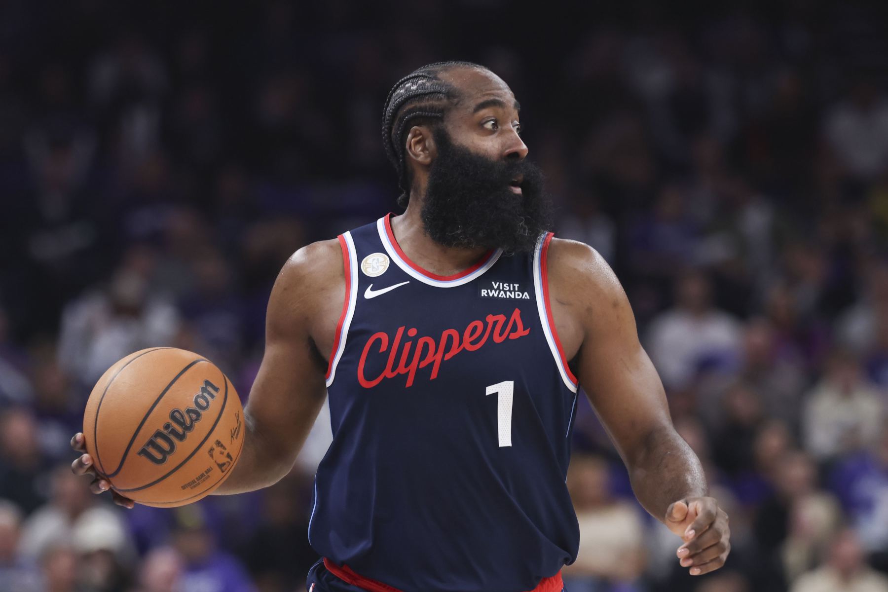 Träumen Sie zurück zum Raketenboarden! Harden erzielte im ersten Viertel vier Dreier, erzielte 17 Punkte und holte sich vier Rebounds.