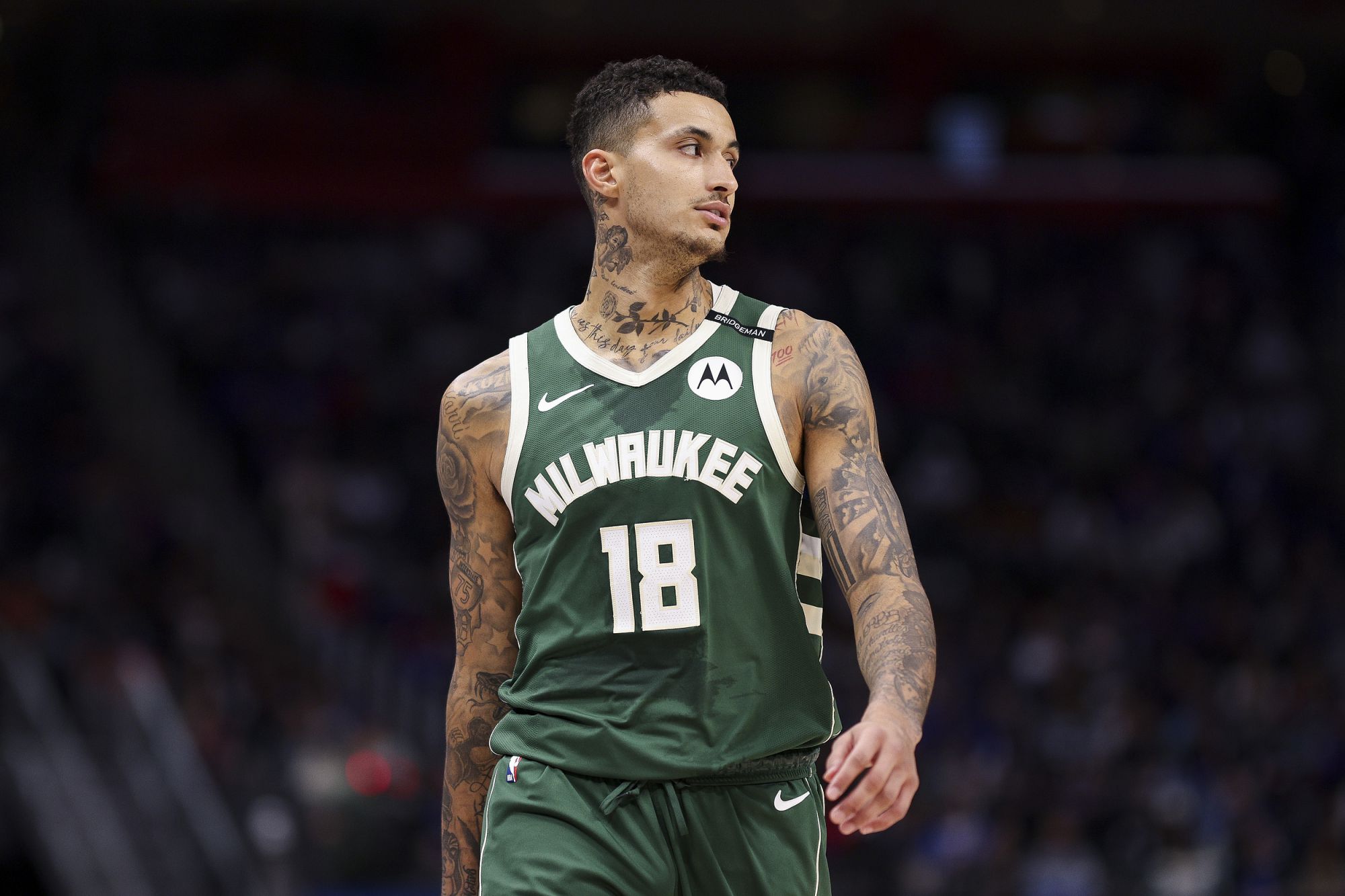 Der Angriff war völlig fehlgeschlagen! Die Bucks erzielten zur Halbzeit nur 34 Punkte und waren überwältigt. Kuzma erzielte 0 von 6 Toren.