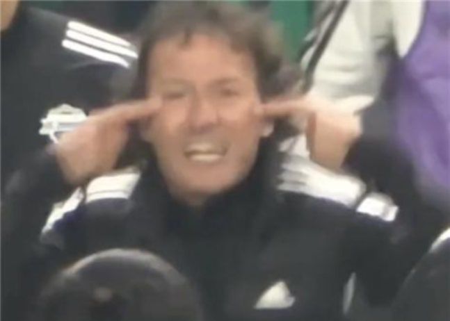 Der koreanische Profifußball-Schiedsrichterverband wirft dem Co-Trainer von Jeonbuk Rassendiskriminierung vor, weil er viel Aufhebens um den Schiedsrichter gemacht hat.