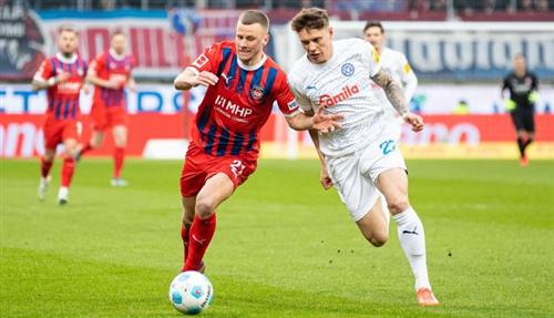 Heidenheim gegen Kiel Holstein