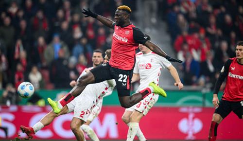Bayer Leverkusen gegen FC Köln