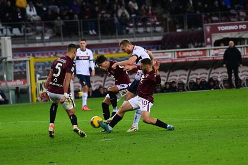 Turin gegen Bologna