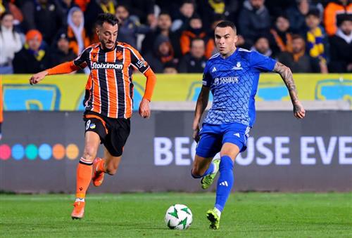 Apur Nikosia gegen Astana