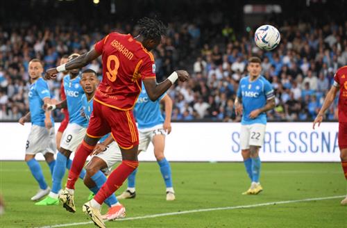 Neapel gegen Roma