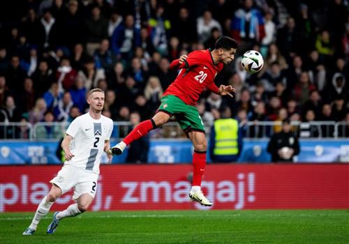 Slowenien gegen Portugal