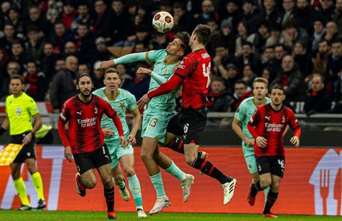 AC Mailand gegen Slavia Prag