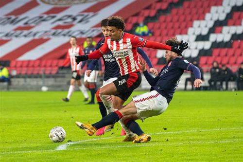 Twente gegen PSV Eindhoven