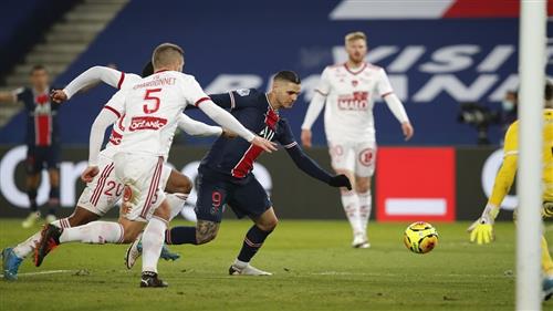 Stade Brestois gegen Paris Saint-Germain