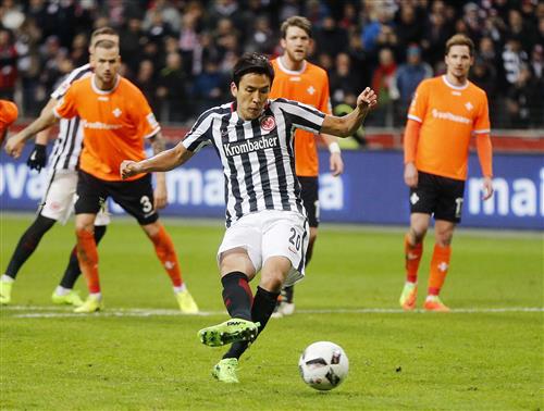E. Frankfurt gegen Darmstadt