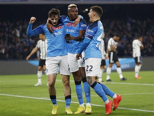 Spezia gegen Neapel