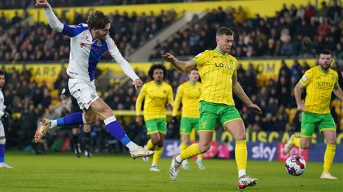 Norwich City gegen Blackburn Rovers