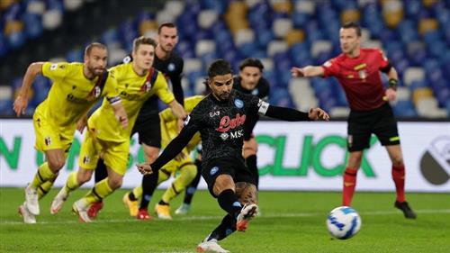 Neapel gegen Bologna