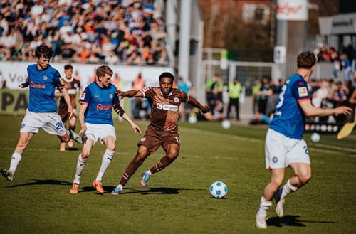 Kierholstein gegen St. Pauli